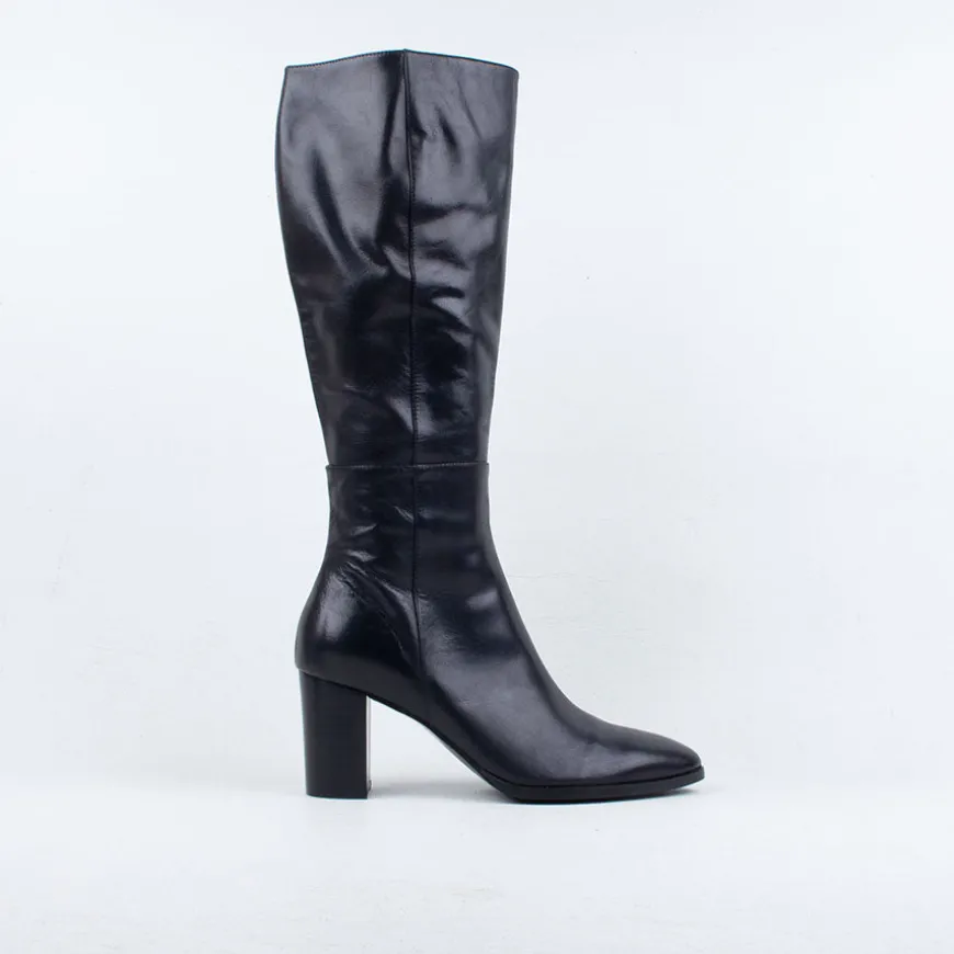 Allouta Knee Boot^Django & Juliette New
