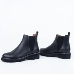 Astradi Boot^Ernest Wyler Store