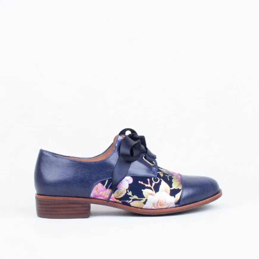 Avit Lace Up^Bresley NZ Hot