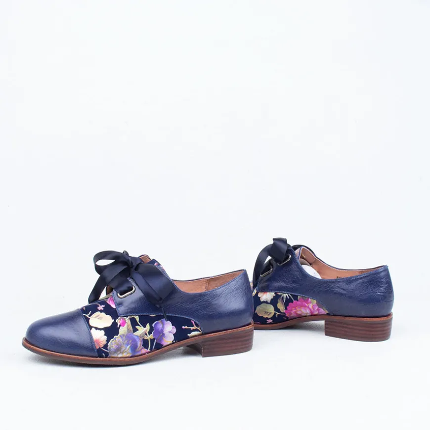 Avit Lace Up^Bresley NZ Hot