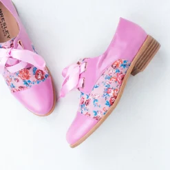 Avit Lace Up^Bresley NZ Hot