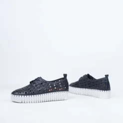 Belarus Lace Up^Django & Juliette Hot