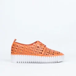Belarus Lace Up^Django & Juliette Hot