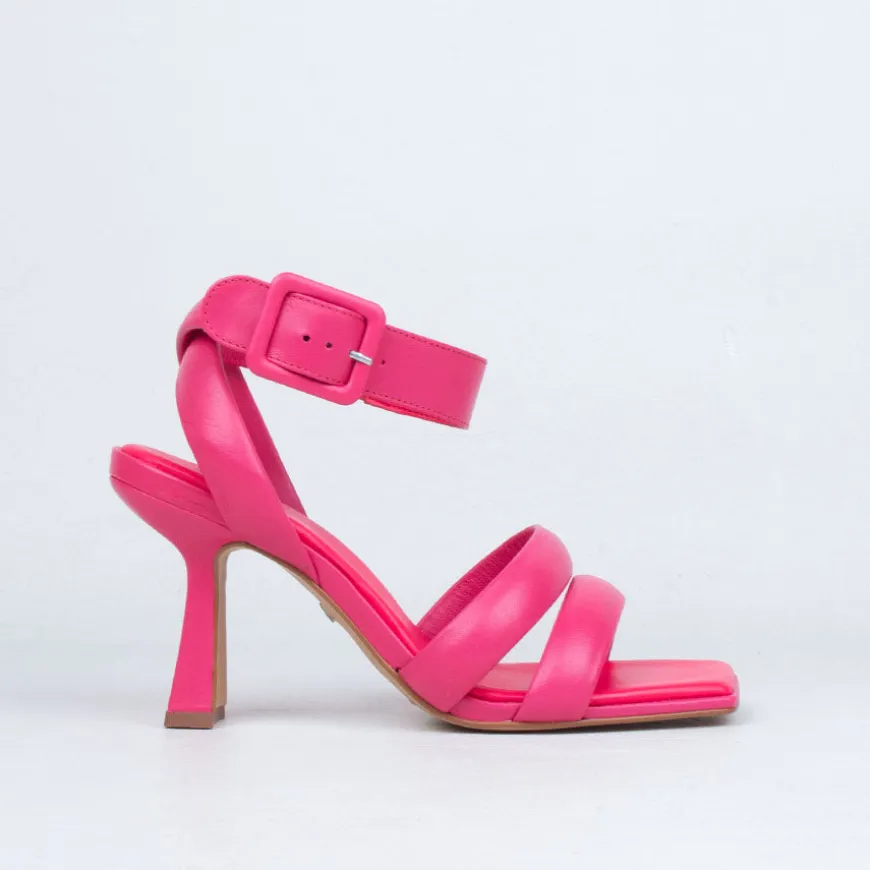 Cara Heel^Carrano - Brazil Store