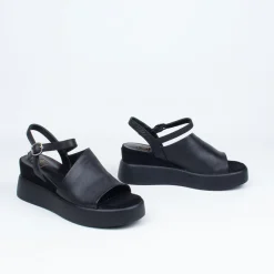 Danger Sandal^Mila Raine Hot