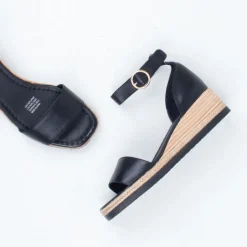 Idola Wedge Sandal^Django & Juliette Store