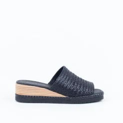 Izze Slide^Django & Juliette Shop