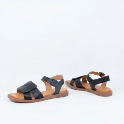 Monik Sandal^EOS Online