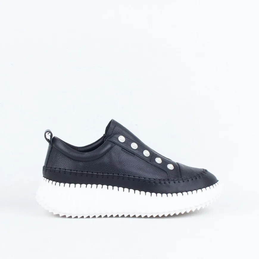 Pearlzie Sneaker^Minx Hot