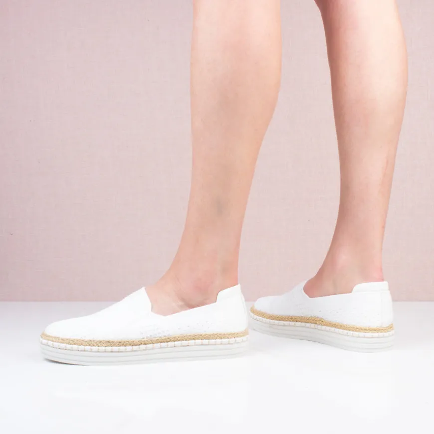 Queen Slip On^Verali Discount